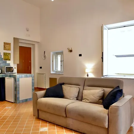 Apartment Casa Mia Ai Spagnoli Naples